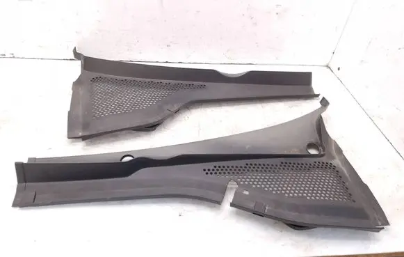 Volkswagen Golf VII Wiper trim 5G1819404A 5G1819403A