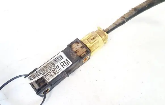 Nissan Almera Tino Airbag deployment crash/impact sensor 98830bu200