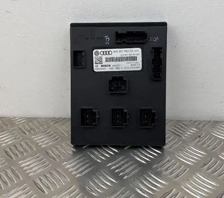 Volkswagen Touareg II Central body control module 4H0907063DA F005V01547