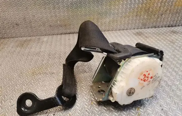 Mercedes-Benz C W204 Middle seatbelt (rear) 2048600085