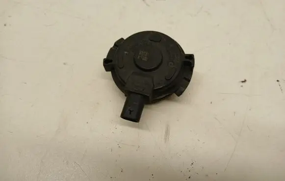 BMW 5 G30 G31 G38 Camshaft vanos timing valve 7614288 11367614288
