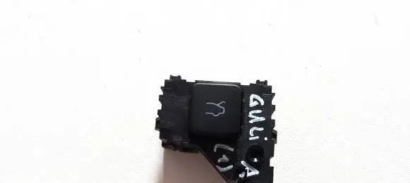 Tailgate opening switch