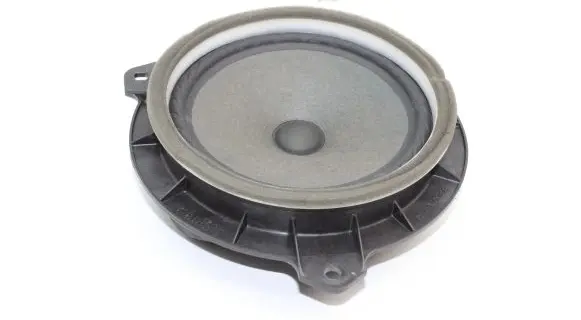 Toyota Avensis T270 Rear door speaker 861600D180