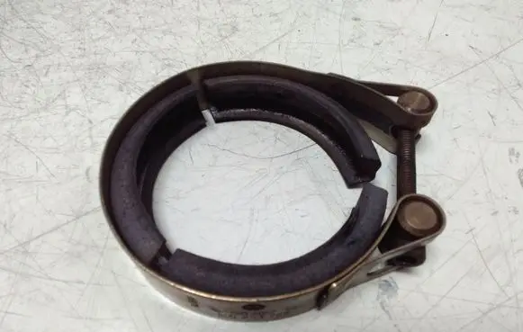 Volkswagen Tiguan Muffler pipe connector clamp 1K0253725