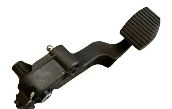 Opel Crossland X Clutch pedal 