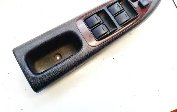 Toyota Avensis T220 Electric window control switch 7423205090b0 74232-05090-b0