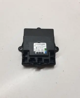 Mercedes-Benz A W169 Door control unit/module A1698207326 05072342