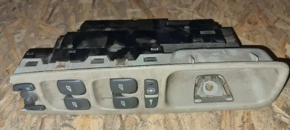 Volvo S80 Electric window control switch 8622039