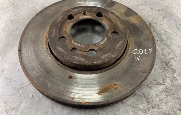 Volkswagen Golf IV Front brake disc