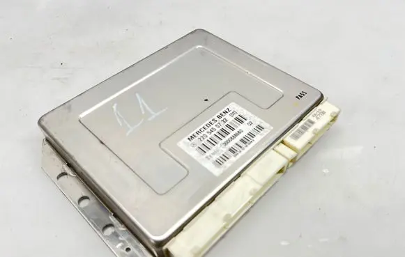 Mercedes-Benz S W220 Suspension control unit/module 2205450732