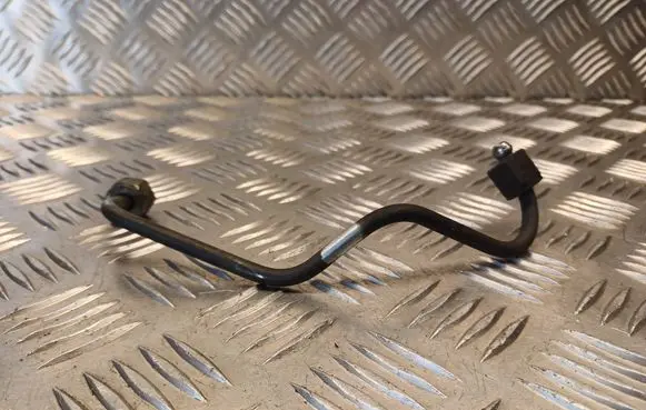 Opel Zafira B Fuel line pipe