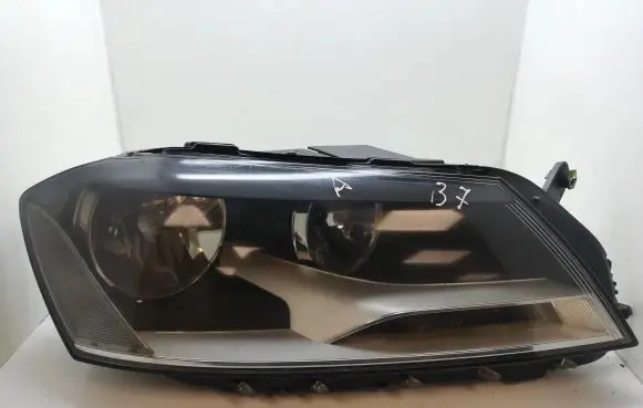 Volkswagen PASSAT B7 Headlight/headlamp 3AC941006RHD