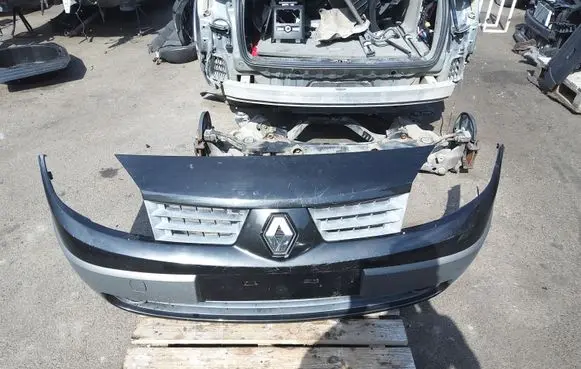Renault Scenic II - Grand scenic II Front bumper 8200139528