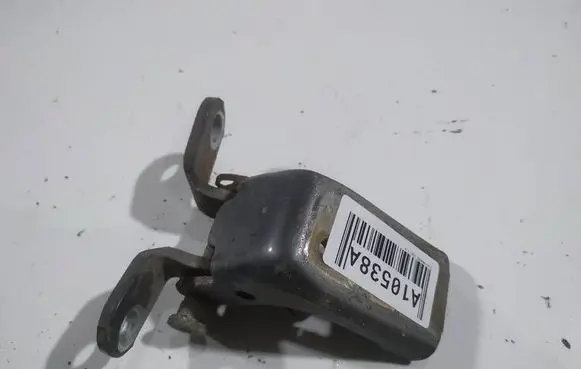 Ford Mondeo Mk III Rear door lower hinge 