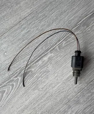 Audi A4 S4 B9 Outside/exterior temperature sensor 8K0973702