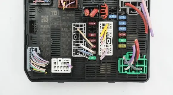 Renault Kangoo III Fuse module 284B66911R