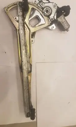 Toyota Prius (XW20) Front door window regulator with motor 8572035140 2621002340