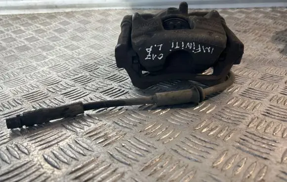 Infiniti Q30 Front brake caliper A24637
