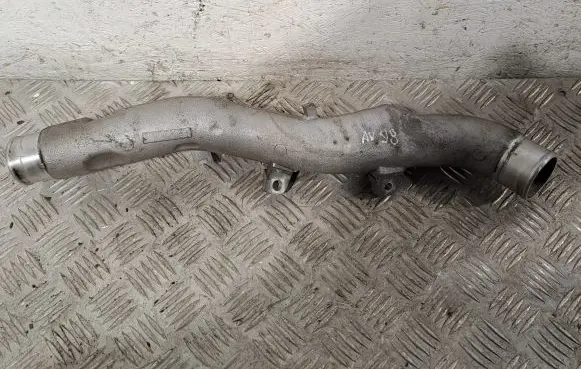 Toyota Avensis T270 Intercooler hose/pipe 1736126050