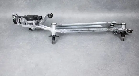 Honda Civic IX Front wiper linkage and motor 4902C013