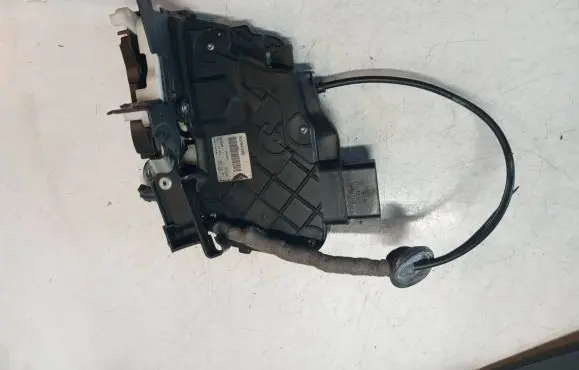 Volvo S80 Front door lock 30784486 986895 2456M