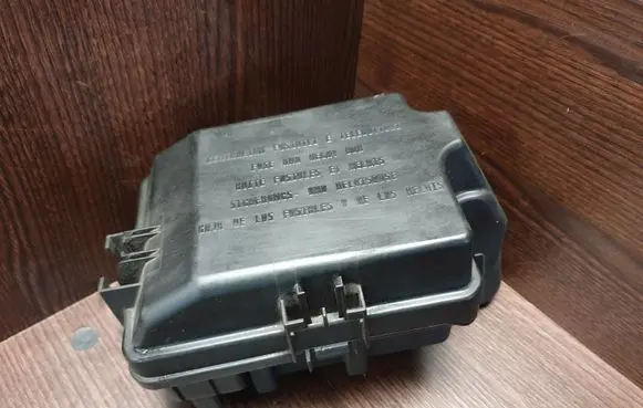 Iveco Daily 4th gen Fuse box set 69500825 69500167