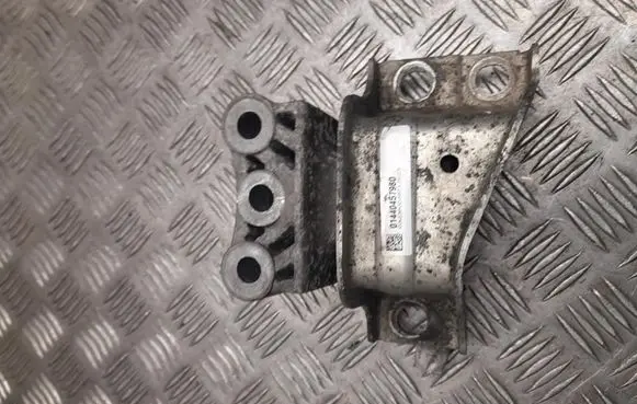 Peugeot Boxer Engine mount bracket 01440457980