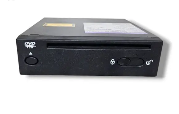 Volvo XC70 Radio/CD/DVD/GPS head unit 6G9210E887BH 4621008800 071153014