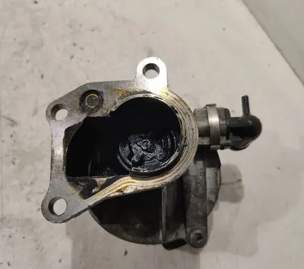 Renault Laguna II Vacuum pump D163322916