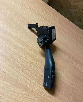 Volkswagen Golf SportWagen Wiper control stalk 1K0953519