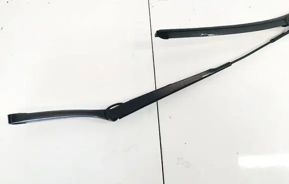 Seat Leon (5F) Front wiper blade arm 5F2955410