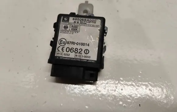 Subaru Forester SG Immobilizer control unit/module 88205SA000 97RI010014