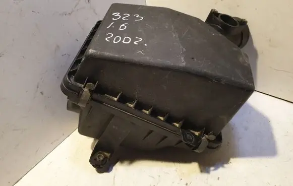 Air filter box