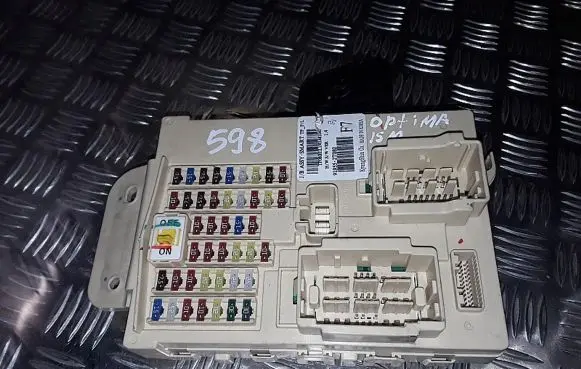 KIA Optima Fuse module 919552T080