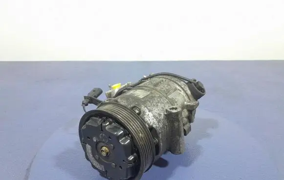 Volkswagen Polo Air conditioning (A/C) compressor (pump) 6Q0820803G
