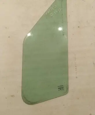 Volkswagen Crafter Front triangle window/glass 43R000016 E000191