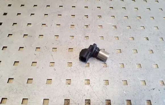Toyota Auris 150 Camshaft position sensor 9091905029 0296000740