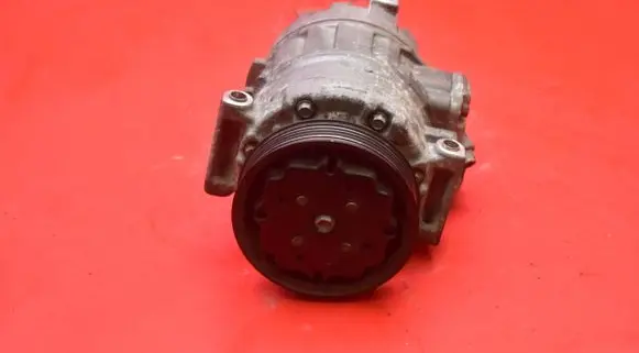 Volkswagen Golf IV Air conditioning (A/C) compressor (pump) 1K0820803F