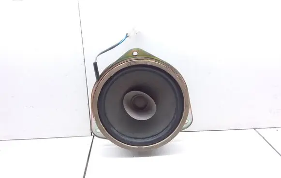 Subaru Legacy Front door speaker EAS16P449B