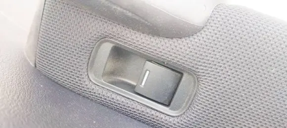 Honda CR-V Electric window control switch
