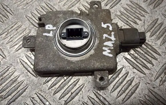 Mazda 5 Xenon control unit/module W3T15671