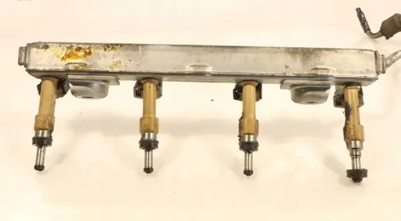 Toyota Auris 150 Fuel main line pipe 2325001030