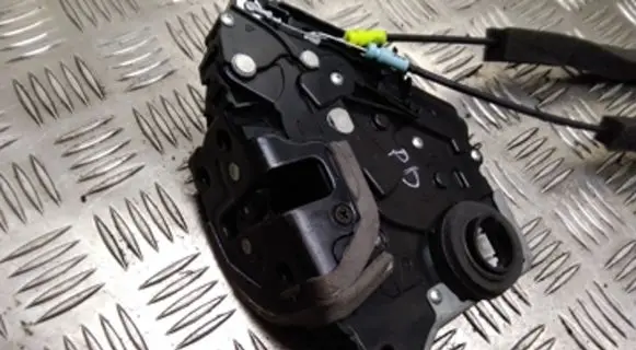 Lexus GS 300 350 430 450H Front door lock