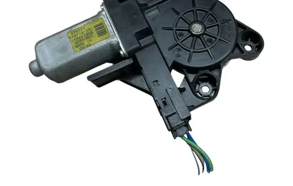 Volvo S80 Front door window regulator motor 970714101 1174077A