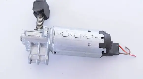 Audi Q3 8U Seat adjustment motor 443726905