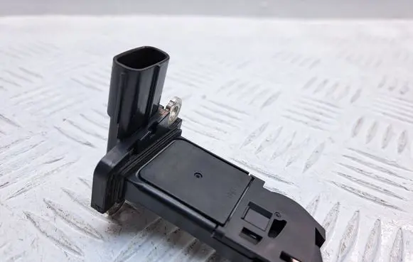Toyota Verso Mass air flow meter 2220426010
