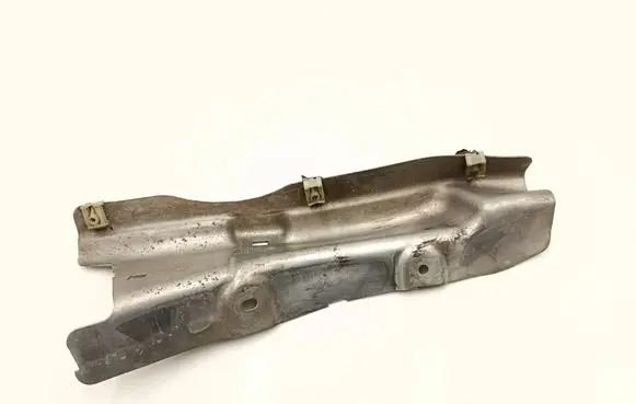 BMW 5 F10 F11 Heat shield in engine bay 7185203 24640010