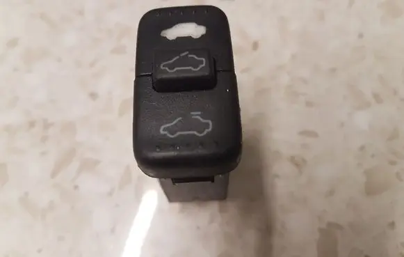 Honda CR-V Sunroof switch M19833