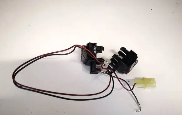 Steering wheel buttons/switches
