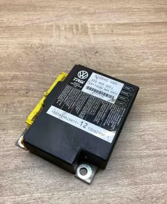 Volkswagen PASSAT B6 Airbag control unit/module 3C0909605J 391130